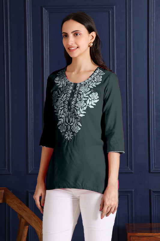 Women Lucknowi Short Regular Fit Kurti