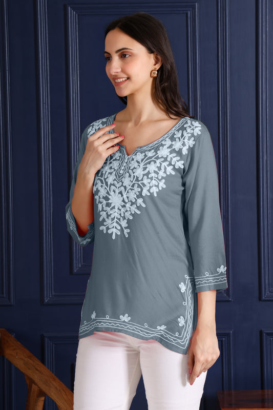 Women Lucknowi Short Regular Fit Kurti