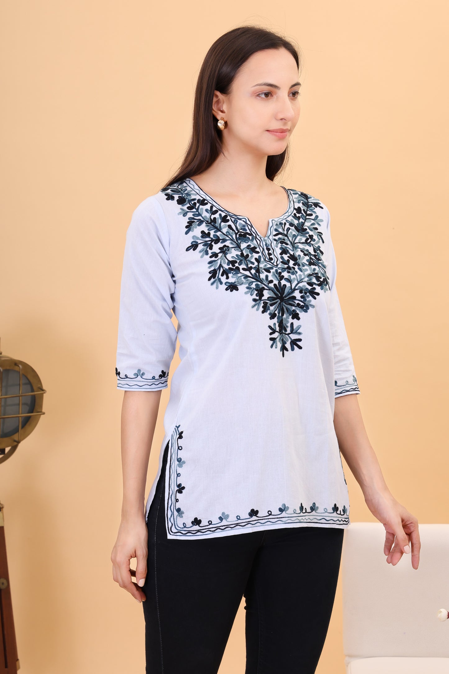 Women's Cotton Straight Kashmiri Embroidery Kurti