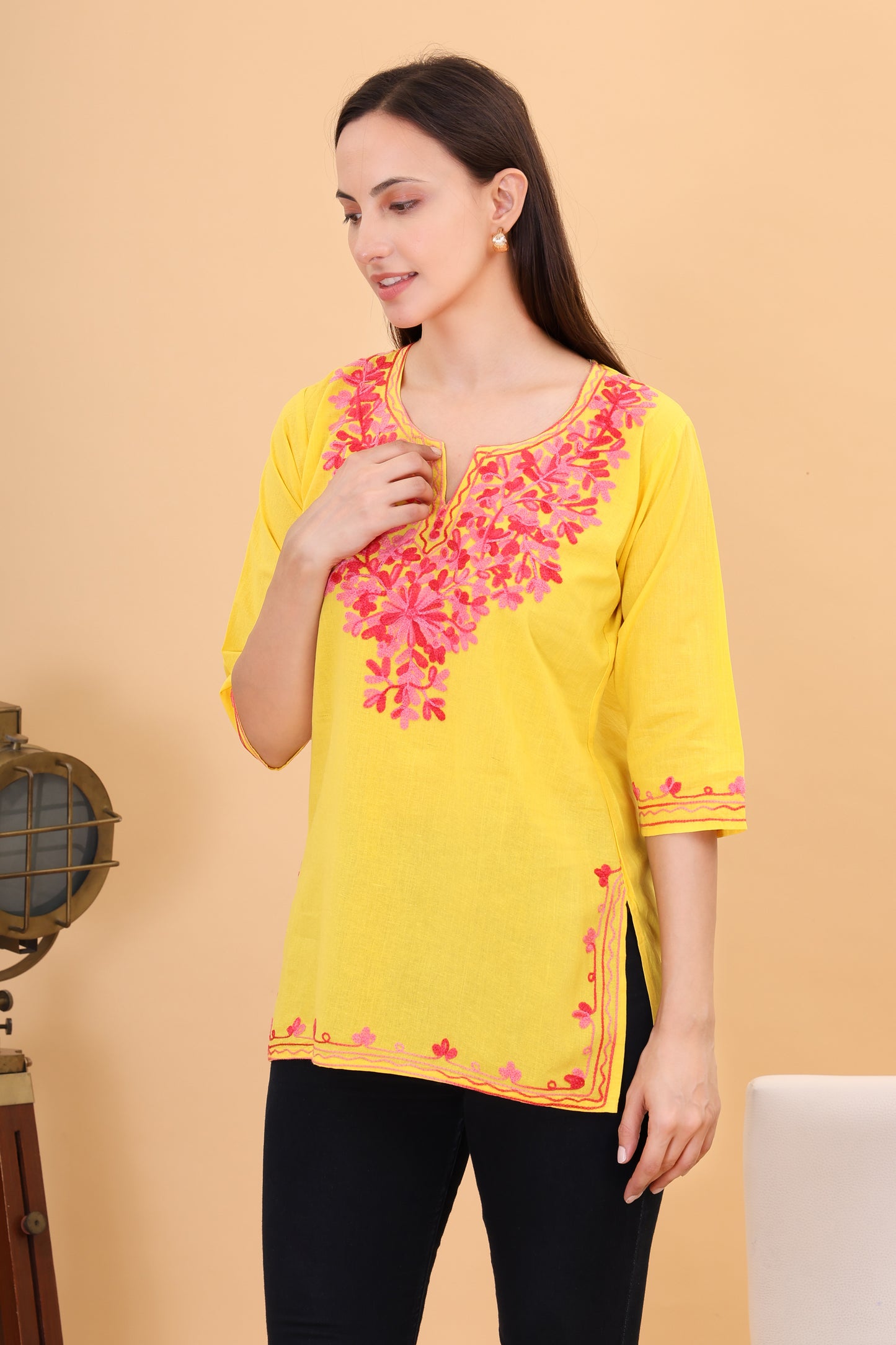 Women's Cotton Straight Kashmiri Embroidery Kurti