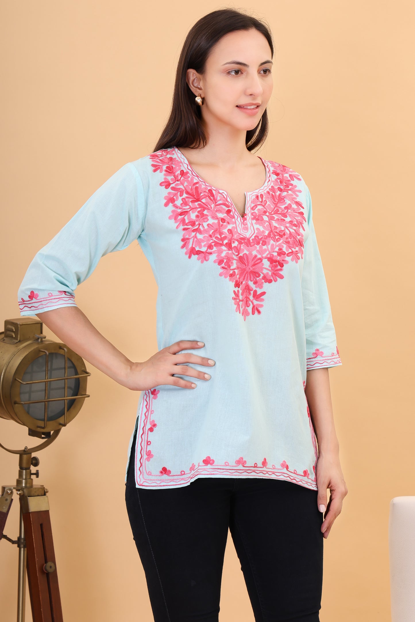 Women's Cotton Straight Kashmiri Embroidery Kurti