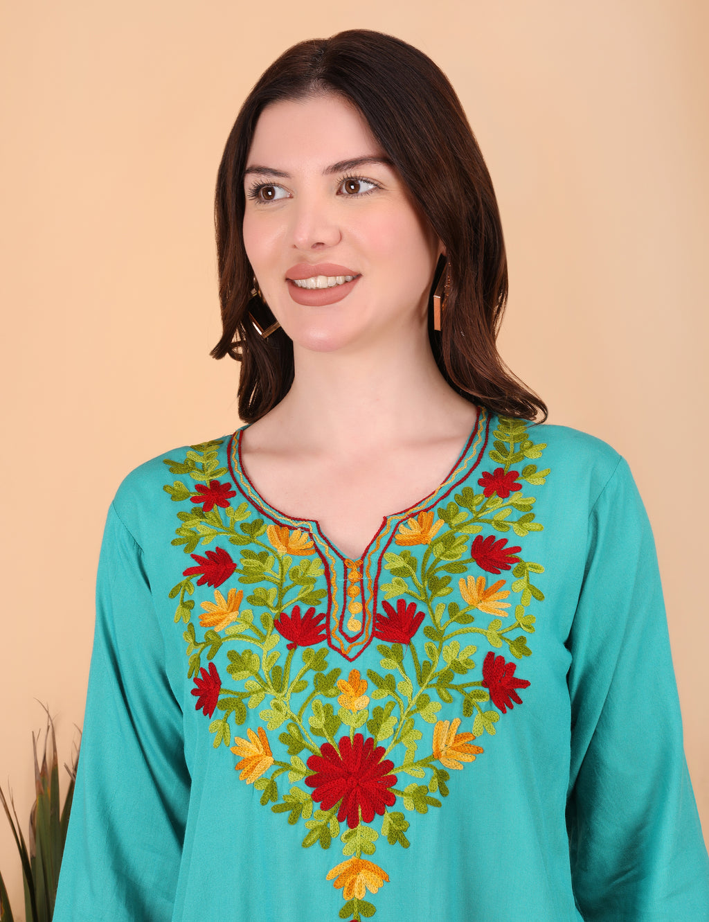 Women Ryon Kashmiri Embriodered Short Regular Fit Kurti