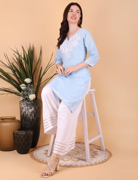 Women's Cotton Straight Kashmiri Embroidery Kurti