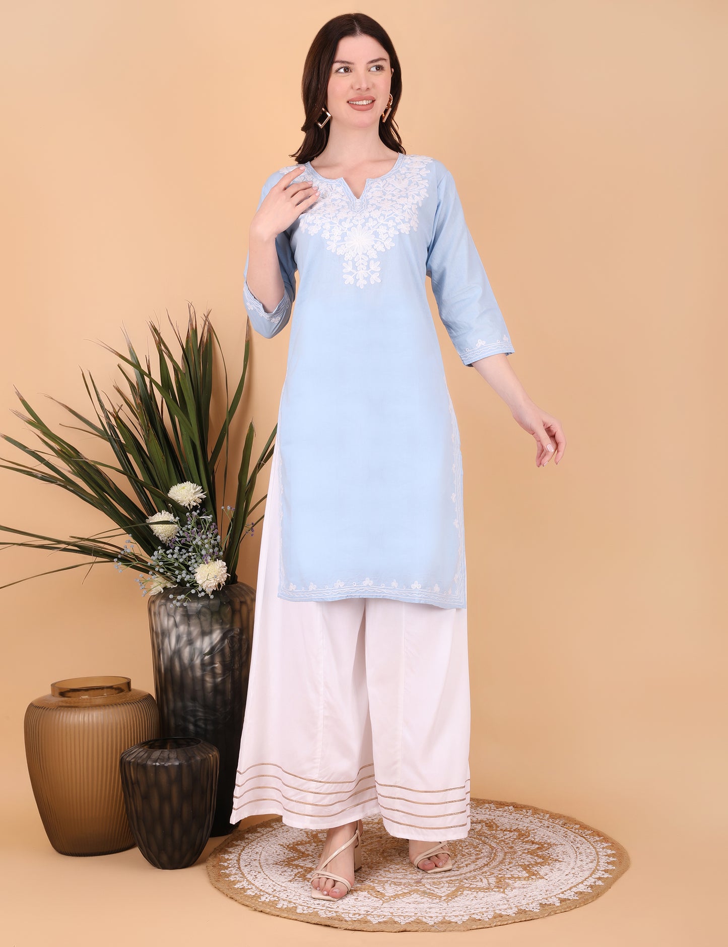 Women's Cotton Straight Kashmiri Embroidery Kurti