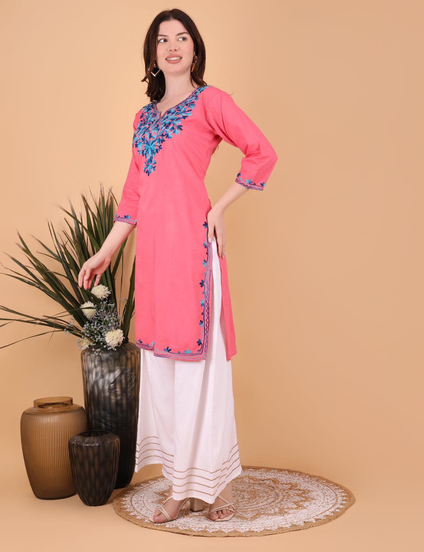 Women's Cotton Straight Kashmiri Embroidery Kurti