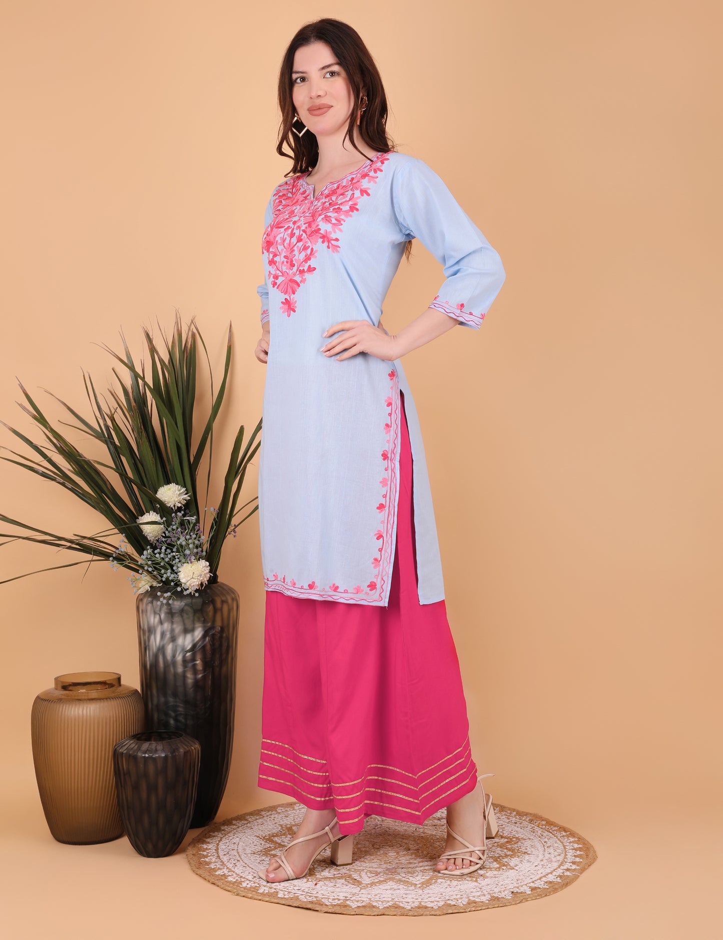 Women's Cotton Straight Kashmiri Embroidery Kurti