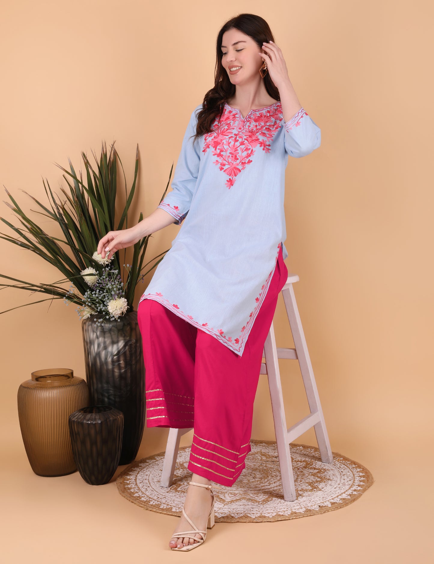 Women's Cotton Straight Kashmiri Embroidery Kurti