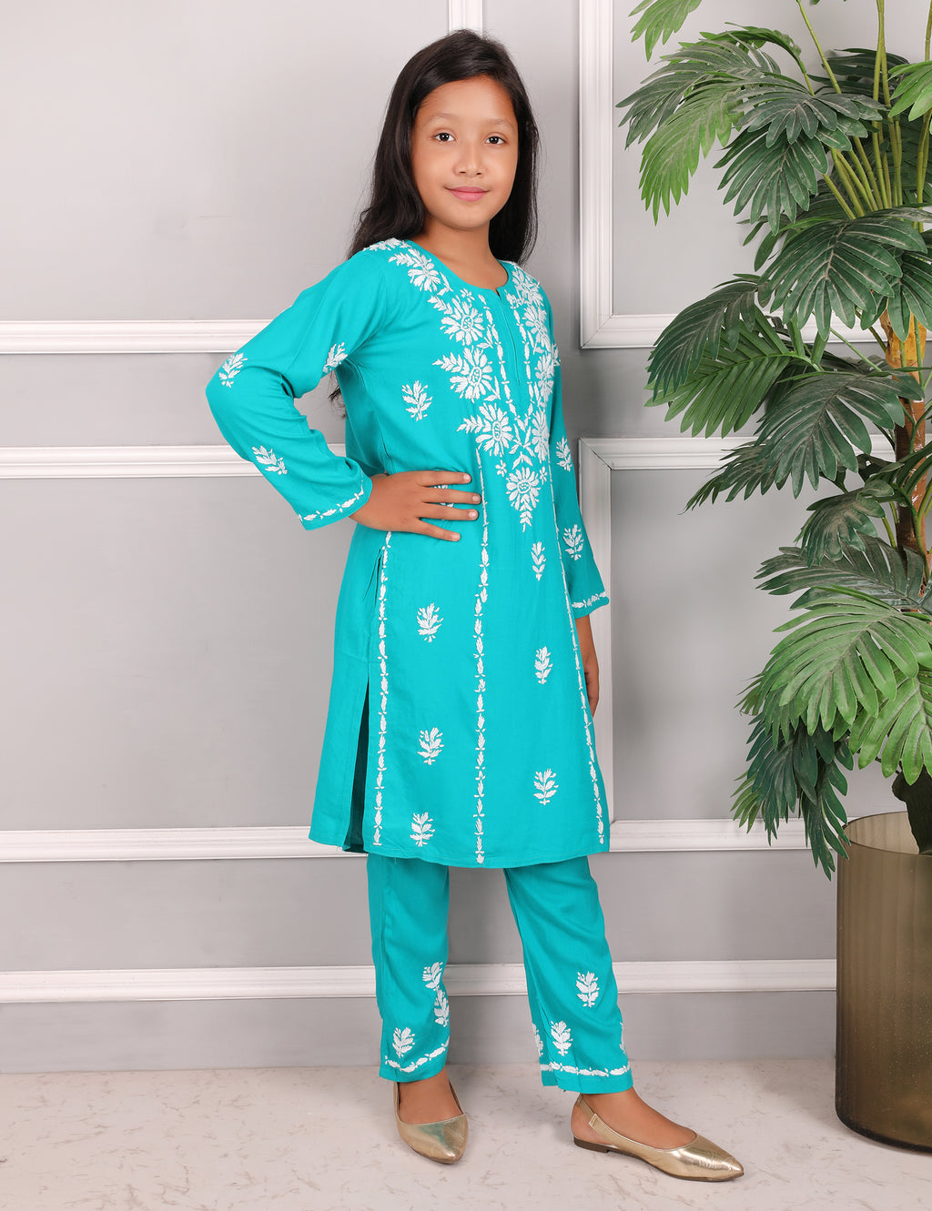 Kids Traditional Lucknowi Chikankari Kurti Paint Set, 3/4 Sleeves, Ethnic Wear