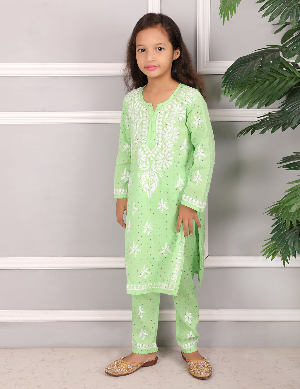 iKRABIB Kids Lucknowi Chikankari Kurti & Pant Set, 3/4 Sleeves