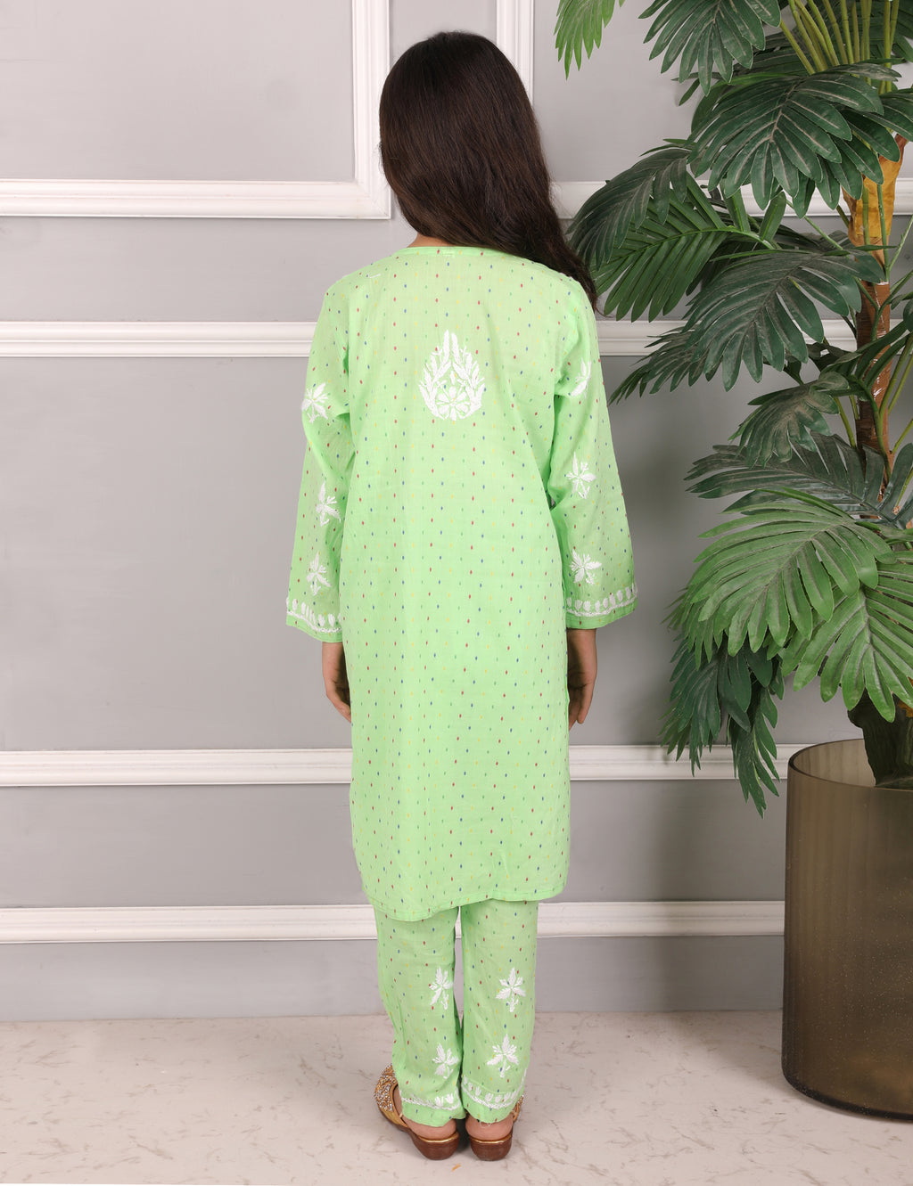iKRABIB Kids Lucknowi Chikankari Kurti & Pant Set, 3/4 Sleeves