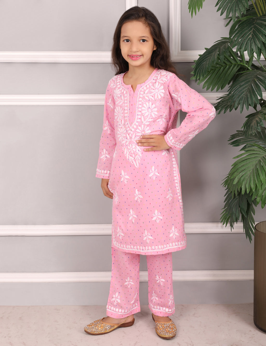 iKRABIB Kids Lucknowi Chikankari Kurti & Pant Set, 3/4 Sleeves