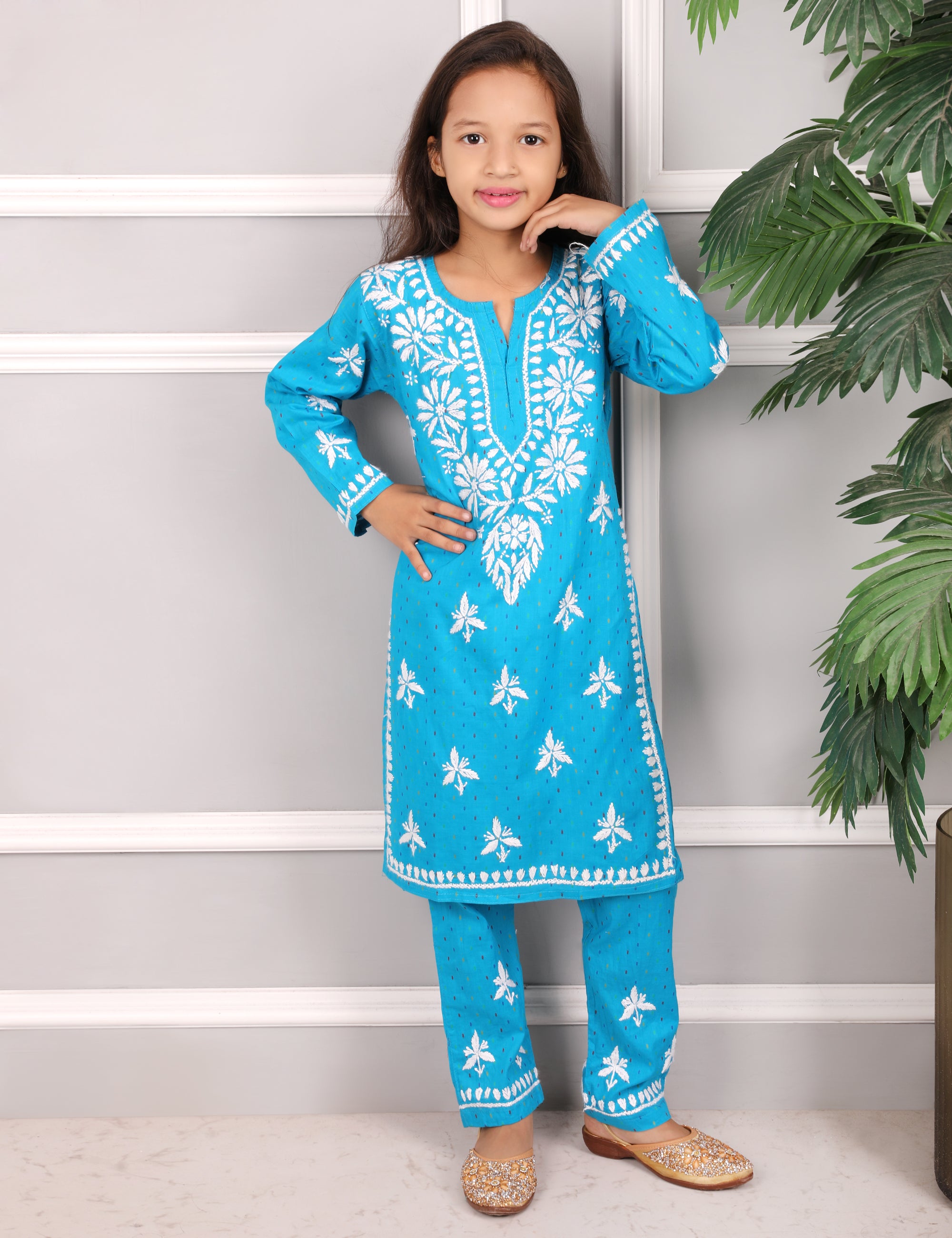 iKRABIB Kids Lucknowi Chikankari Kurti & Pant Set, 3/4 Sleeves