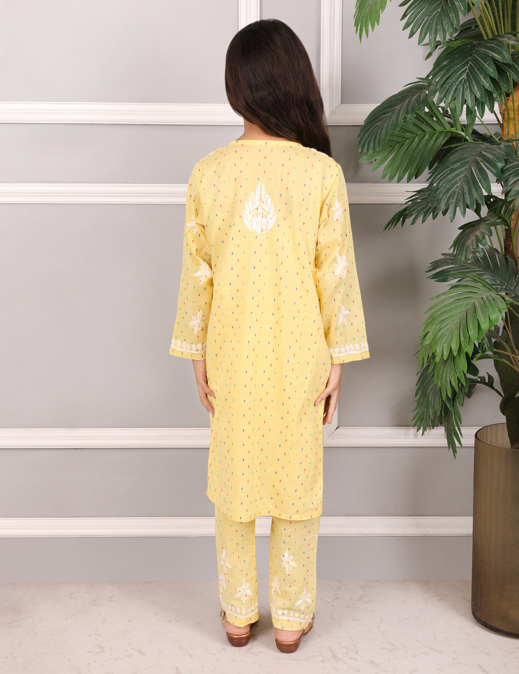 iKRABIB Kids Lucknowi Chikankari Kurti & Pant Set, 3/4 Sleeves