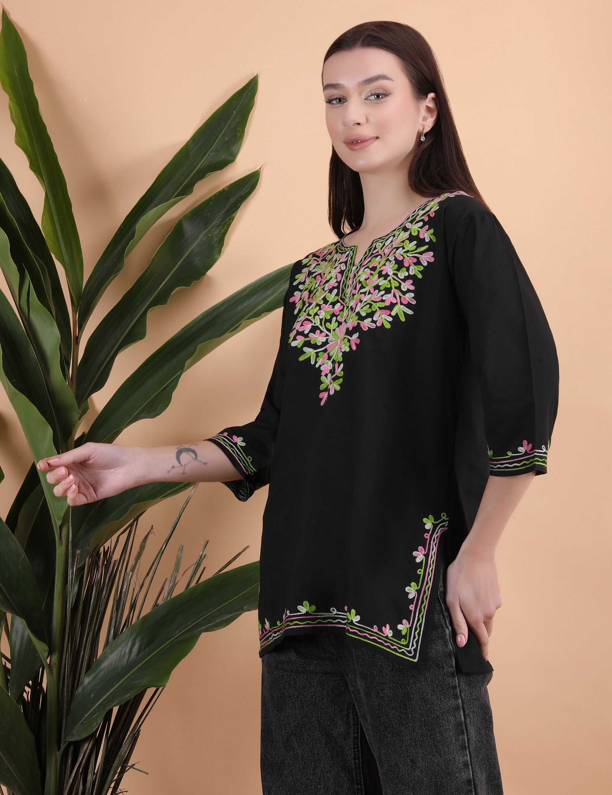 Women Cotton Kashmiri Embriodered Short Regular Fit Kurti