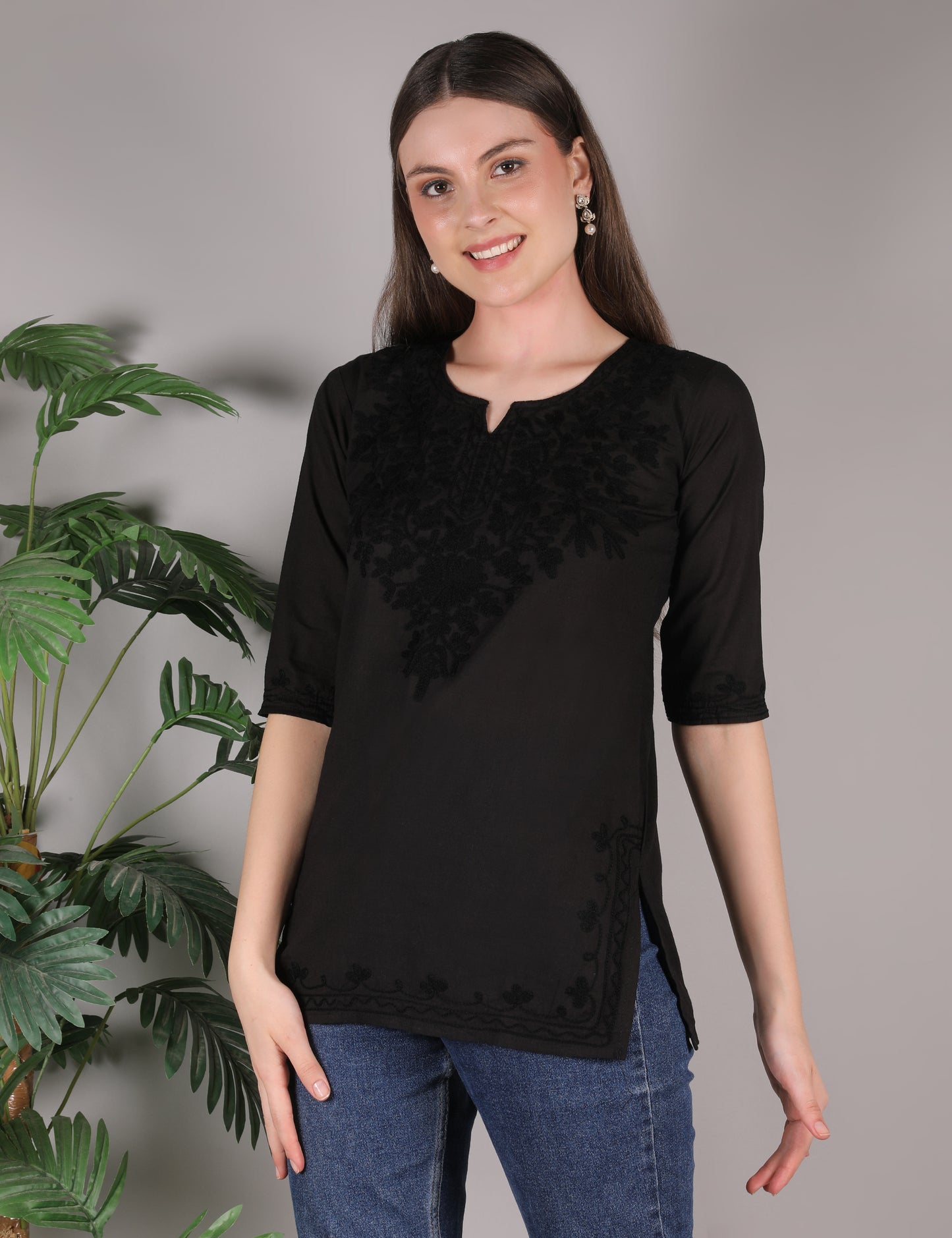 Women Cotton Kashmiri Embriodered Short Regular Fit Kurti