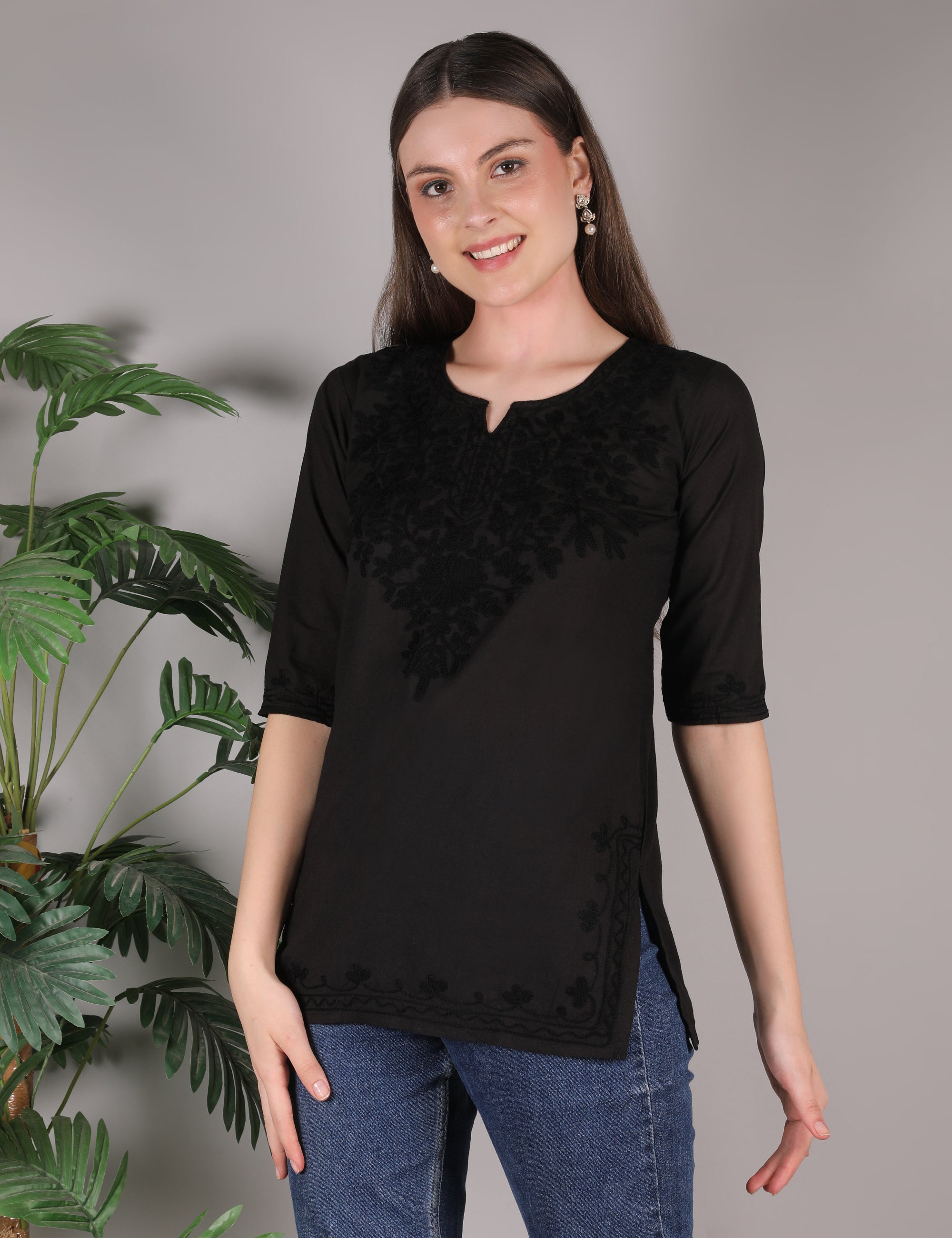 Women Cotton Kashmiri Embriodered Short Regular Fit Kurti