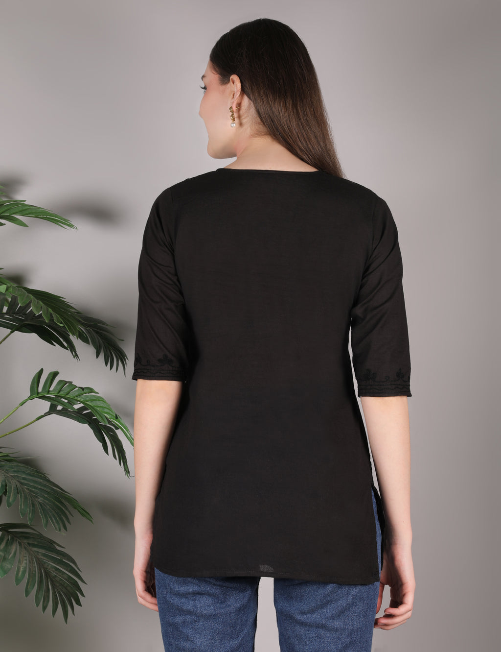 Women Cotton Kashmiri Embriodered Short Regular Fit Kurti