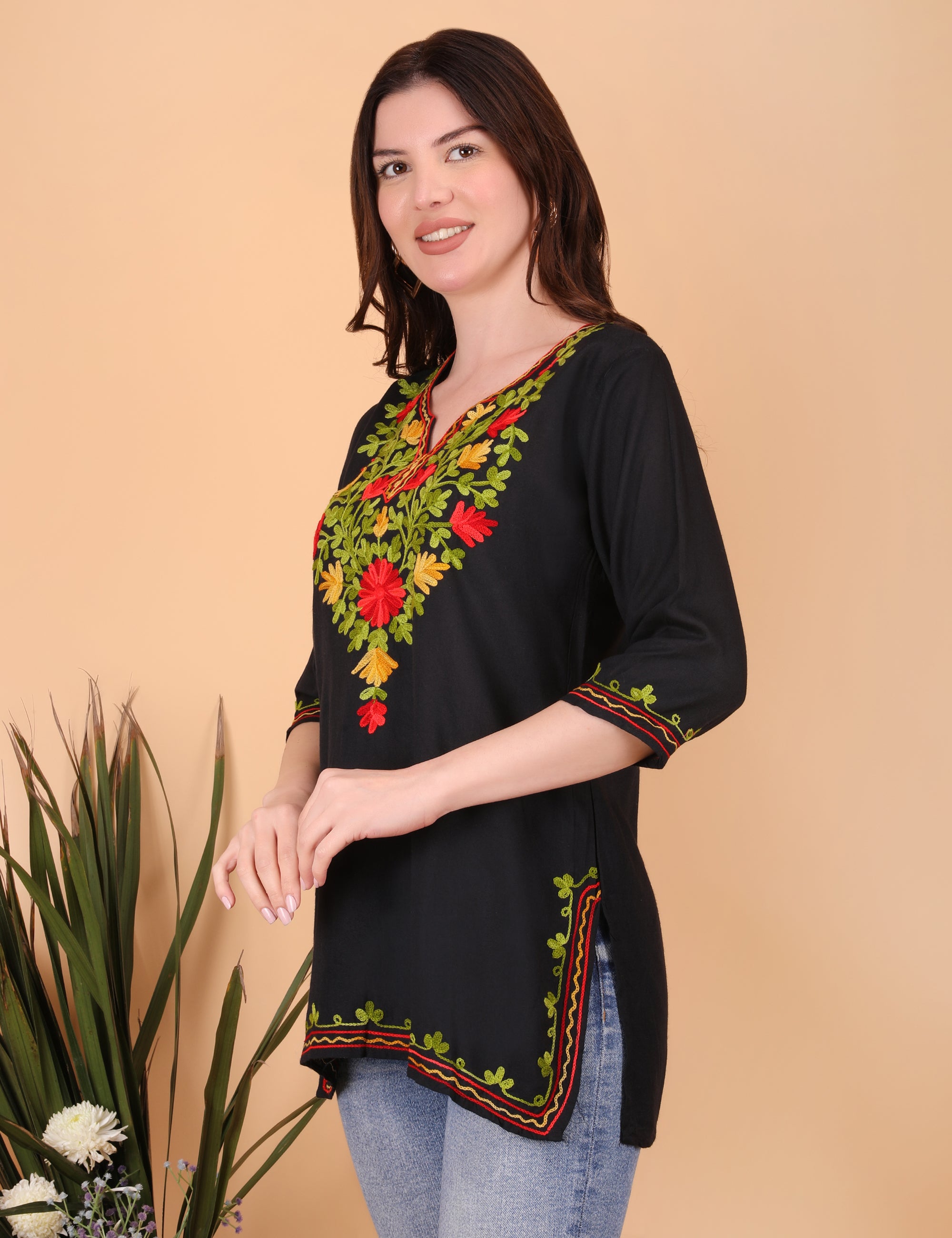 Women Ryon Kashmiri Embriodered Short Regular Fit Kurti